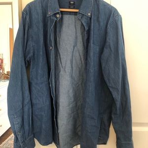 Men’s Uniqlo Slim Fit Denim Shirt